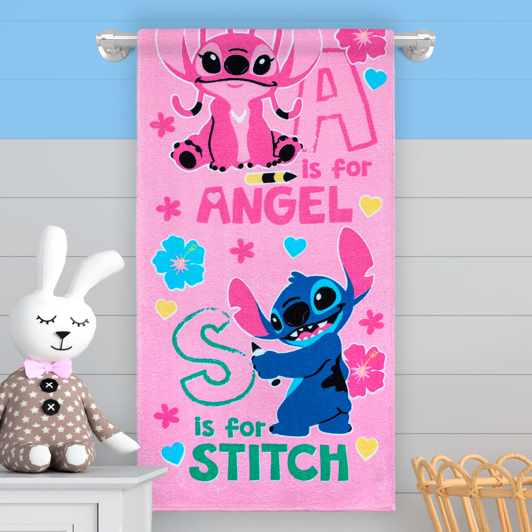 Toalla Infantil 320 Gramos Stitch En El Amor